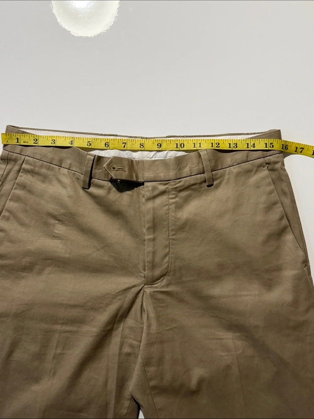 J Crew Bowery Mens Size 31x30 Faded Classic Fit Flat Front Chino Pants Beige